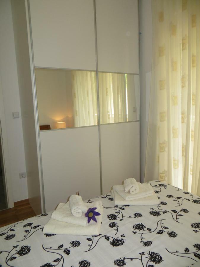 Apartman Mario Cres Esterno foto
